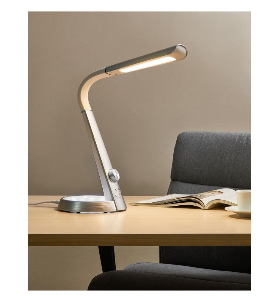 Lampada da scrivania a LED CANOPUS con porta USB Argento