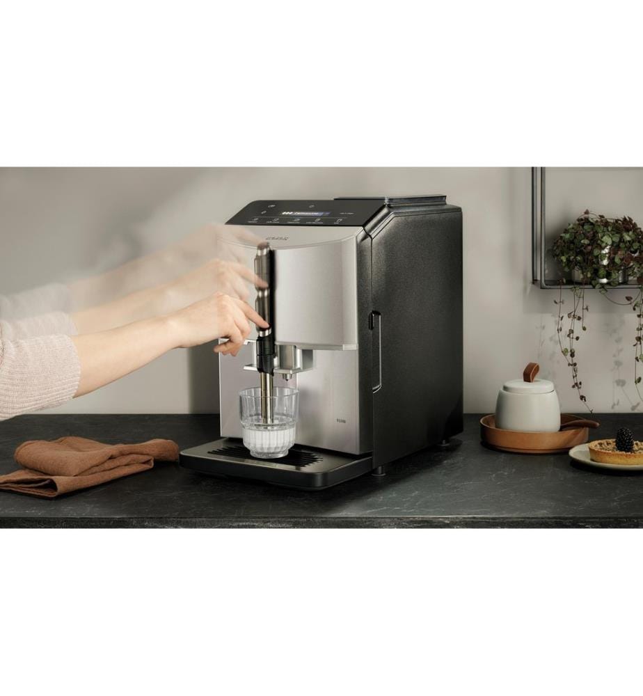 SIEMENS - Kaffeevollautomat EQ300 Inox silver metallic TF303E07