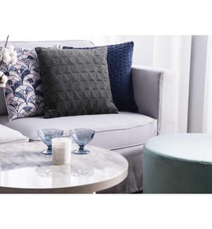 Coussin Décoratif Gris Foncé 45 x 45 cm en Velours Matelassé pour Style Scandinave, Moderne ou Rétro
