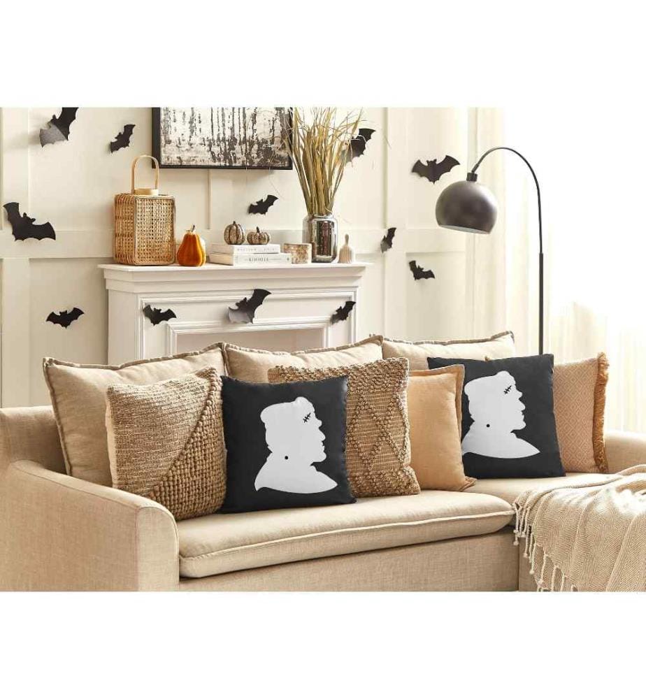Dekokissen Schwarz / Weiss 2er Set aus Samtstoff 45 x 45 cm mit Frankenstein-Muster Quadratisch Halloween Motiv Wohnzimmer Accessoires Dekoration
