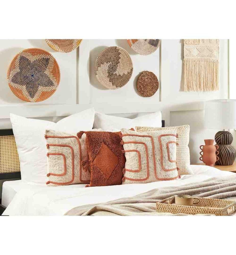 Coussins Décoratifs Beige et Orange en Coton 45 x 45 cm avec Cordelettes Fabriqué à la Main Accessoire Maison Intérieur Très Doux Lot de 2