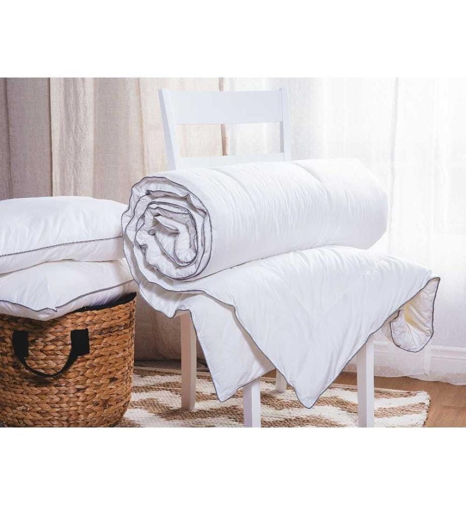 Bettdecke Weiss Japara Baumwolle mit weicher Mikrofaser Füllung 155 x 220 cm extra warm Steppdecke Steppbett Paspel Schlafzimmer