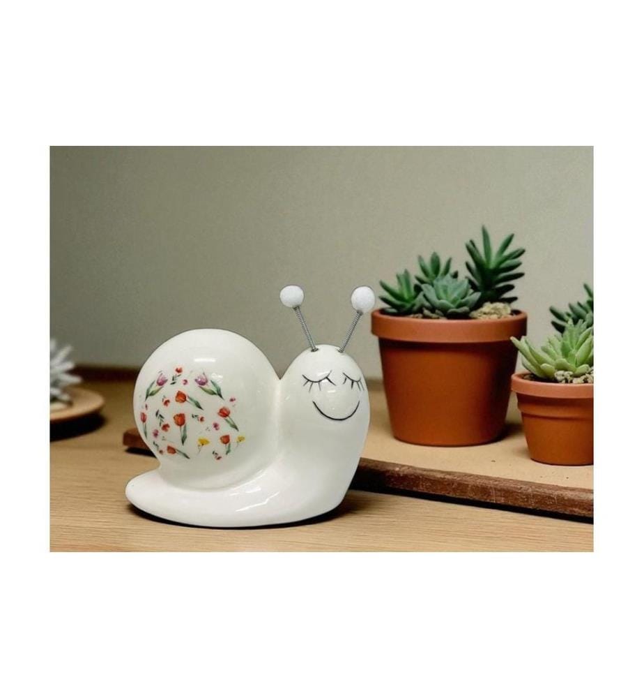 DAMECO - Aufsteller Schnecke mit Blumenmuster Weiss, 9.5 x 4.5 x 7 cm