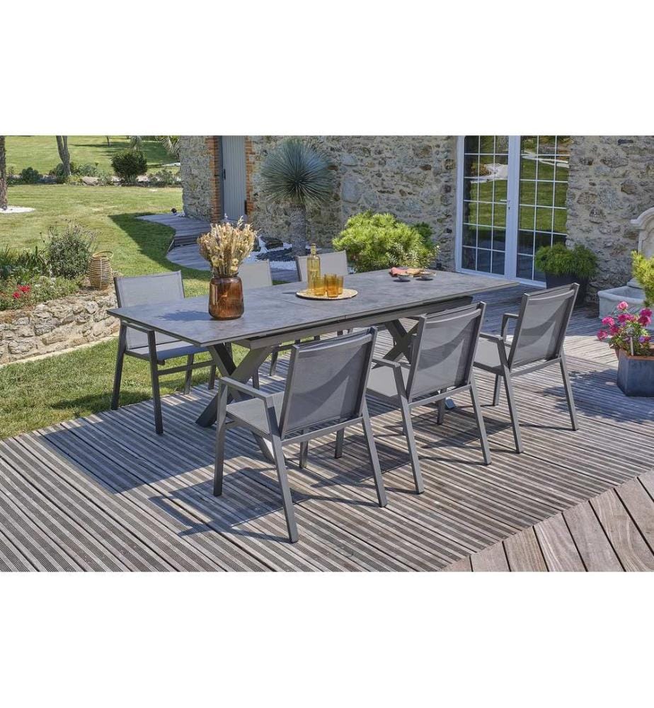 Set Gartentisch FLORIDE (180/240x100 cm) aus Aluminium und Keramikplatte auf Glas mit automatischer Verlängerung und 6 stapelbaren FLORIDE-Sesseln - ANTHRACIT-GRAU