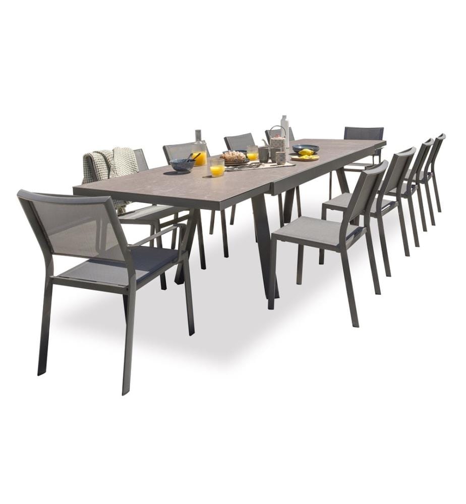 Set tavolo da giardino STOCKHOLM (200/300x96 cm) in alluminio e ceramica con prolunga integrata, 8 sedie impilabili STOCKHOLM e 2 poltrone impilabili STOCKHOLM - GRIGIO ANTRACITE