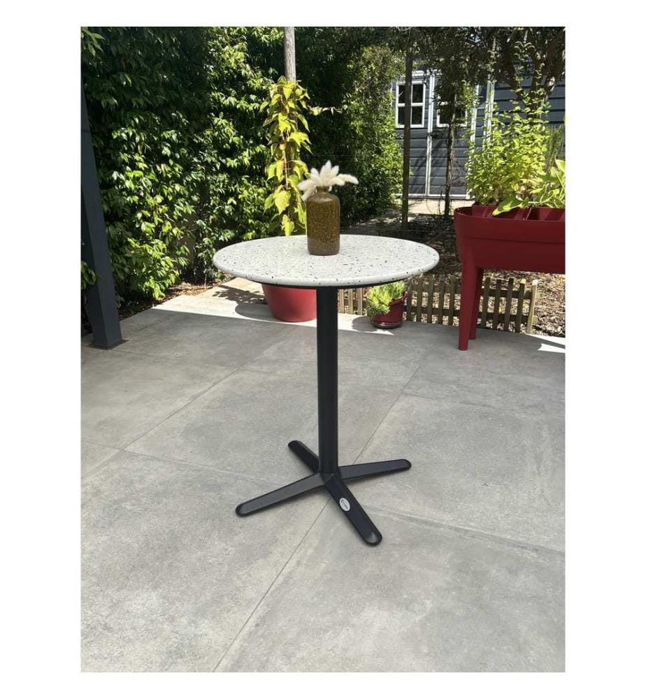 Table ronde de jardin BISTRO (diam. 60 cm) en acier noir et plateau terrazzo - BLANC