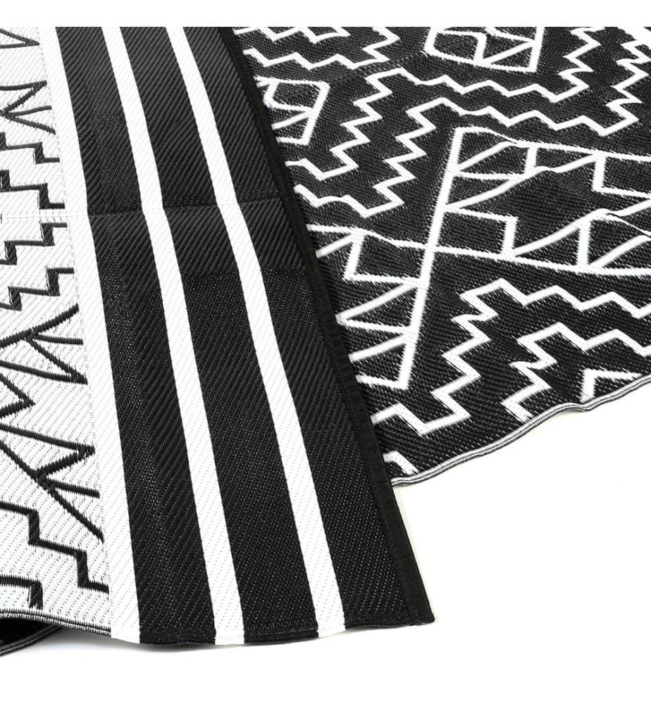 Tapis extérieur rectangulaire 160 x 240 cm Inca motifs ethniques - Noir