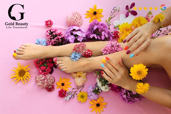 Kosmetische Nagelpflege mit Shellac