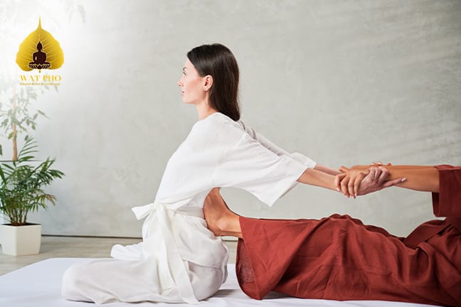 Traditionelle Watpho-Tempel-Thai-Massage