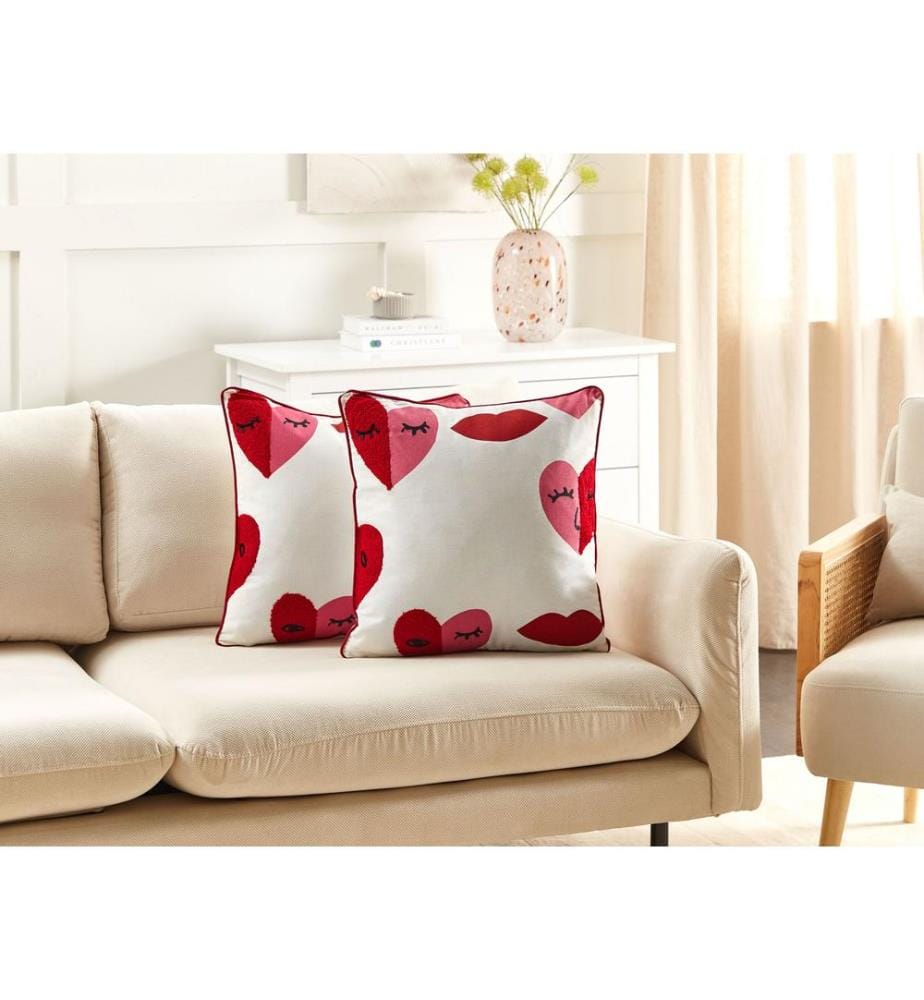 Dekokissen 2er Set PERIWINKLE Baumwolle 45 x 45 cm Weiss Herzmotiv