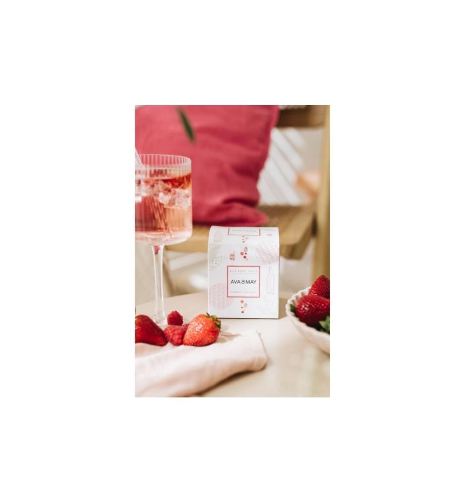 AVA & MAY - Wild Berry Spritz Duftkerze 200 g