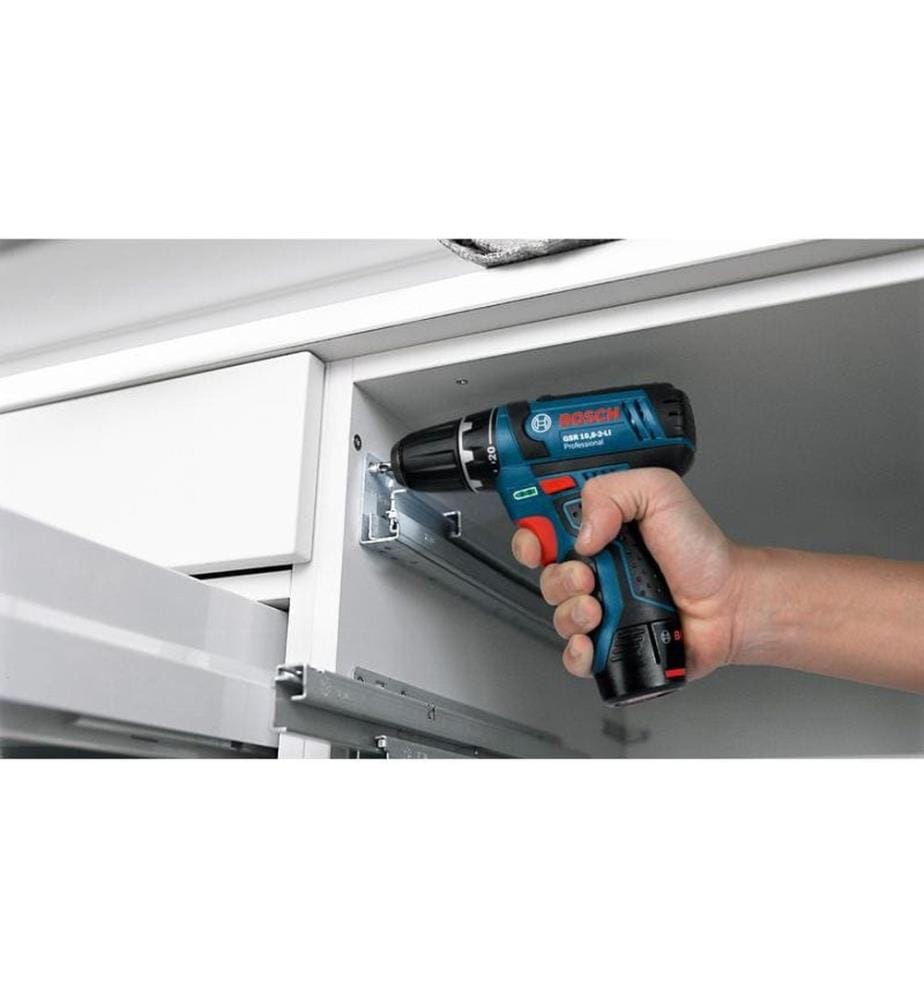 Bosch Professional Perceuse-visseuse à percussion sans fil GSB 12 V-15 + 2x 2.0 Ah