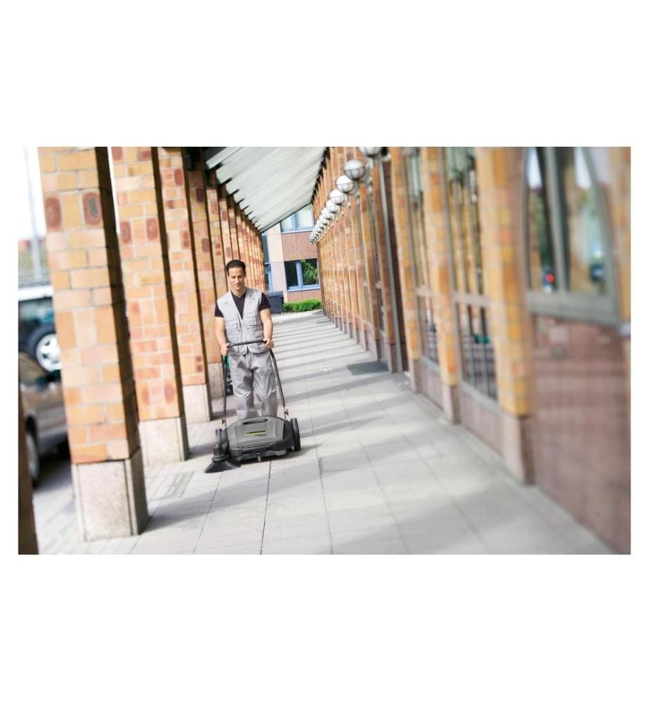 Kärcher Professional - Balayeuse mécanique KM 70/15 C