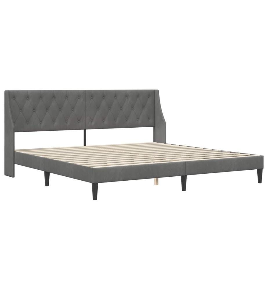 Bettgestell mit Matratze Dunkelgrau 200 x 200 cm Samt
