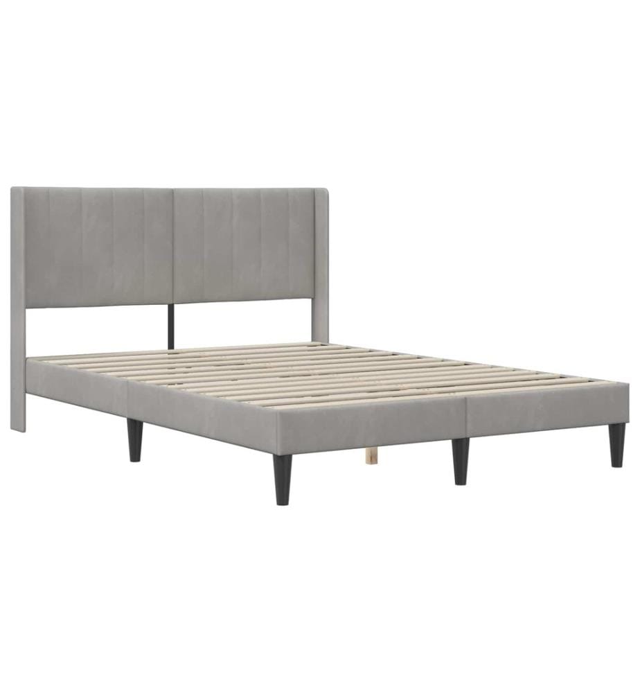 Bettgestell mit Matratze Hellgrau 160 x 200 cm Samt