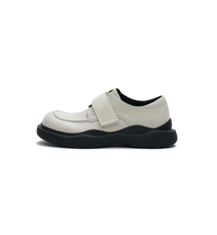 Plateau-Slipper mit Klettverschluss - runde, klobige Leder-Slipper - Creme