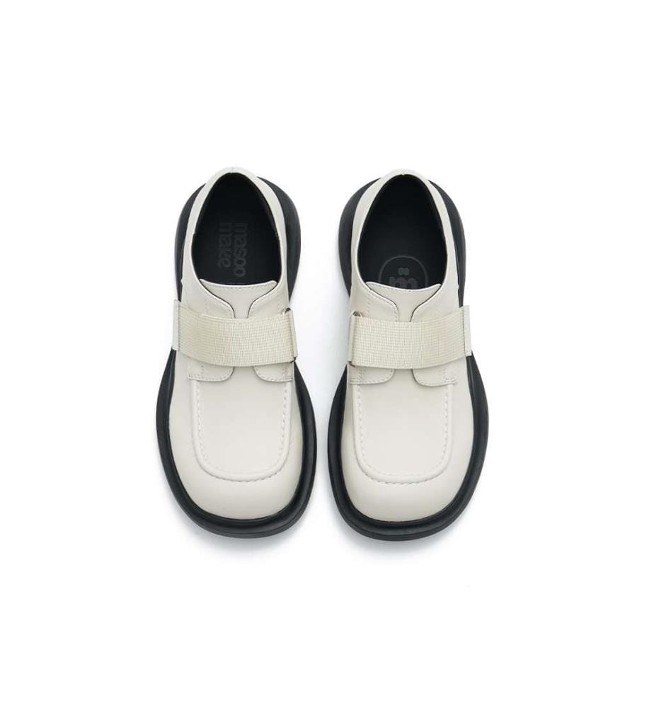 Plateau-Slipper mit Klettverschluss - runde, klobige Leder-Slipper - Creme