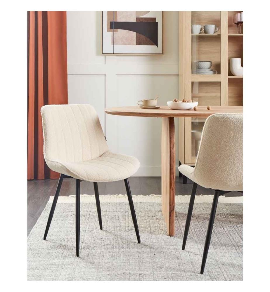 Lot de 2 Chaises de Repas Beige Clair Bouclé Sans Accoudoirs Pieds Acier Noir Sièges Salle à Manger Moderne