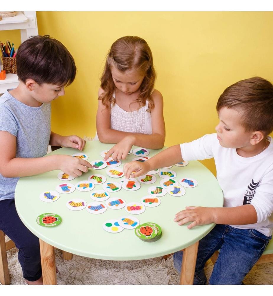 Jeu de société défi gants & chaussettes