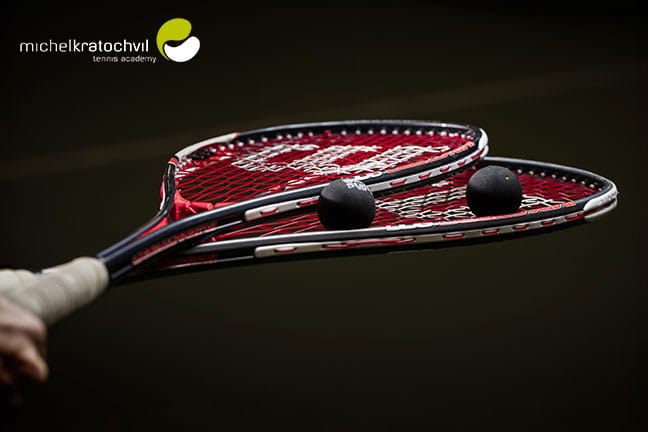 Squashplatzmiete – optional mit Schlägern und Ball