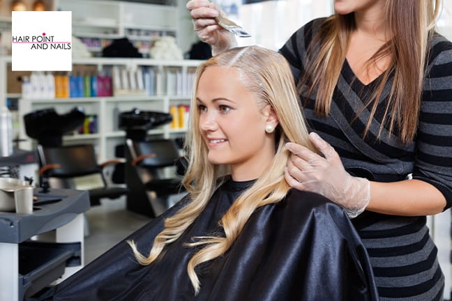 Haarfarbbehandlung für Damen