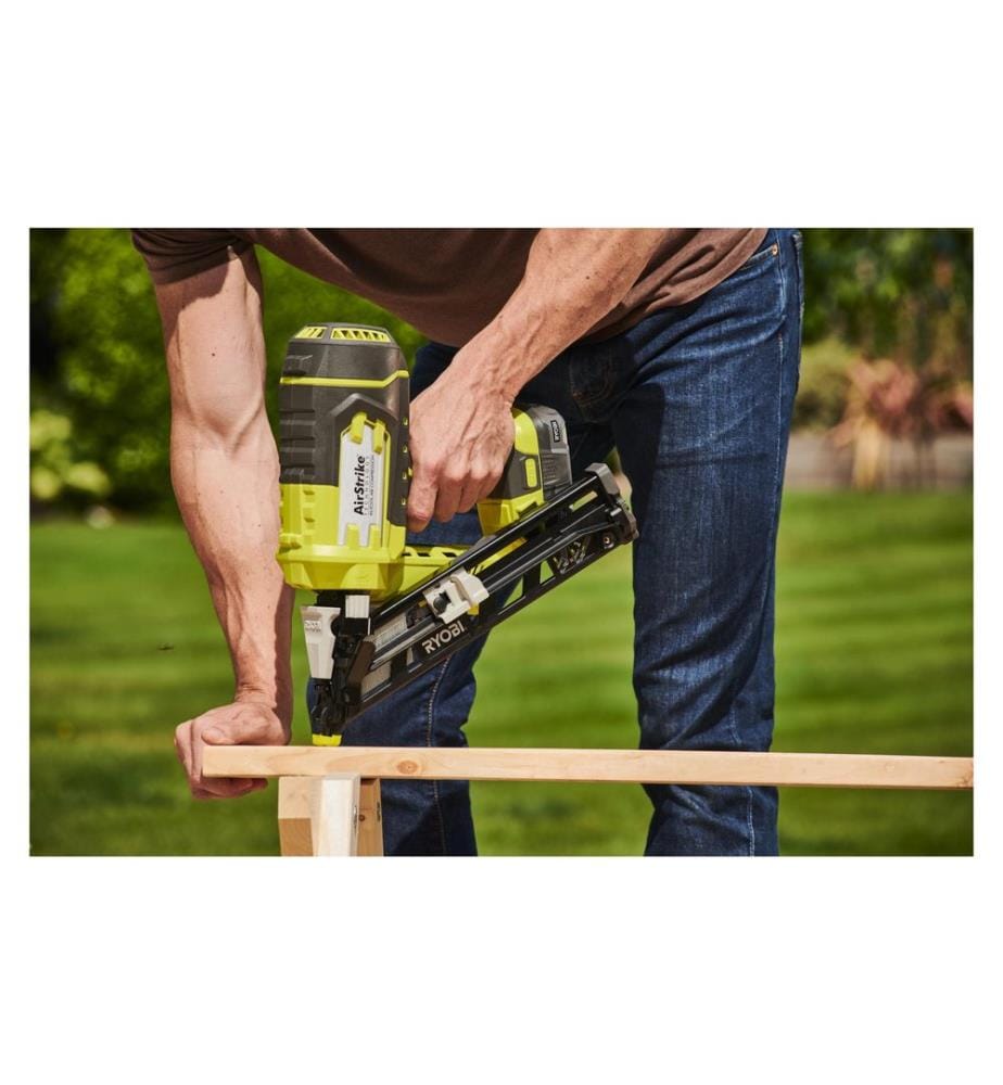 RYOBI - Cloueur à batterie R15GN18-0