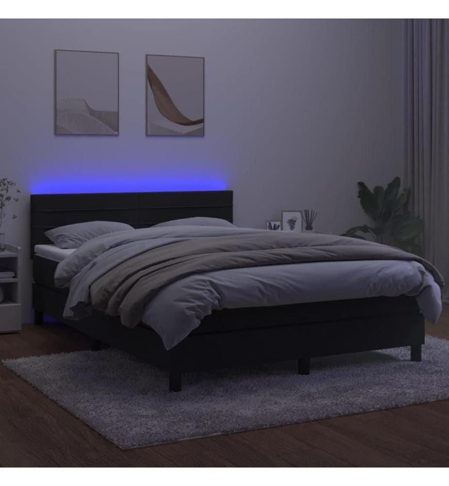 Boxspringbett mit Matratze & LED Schwarz 140x200 cm Samt