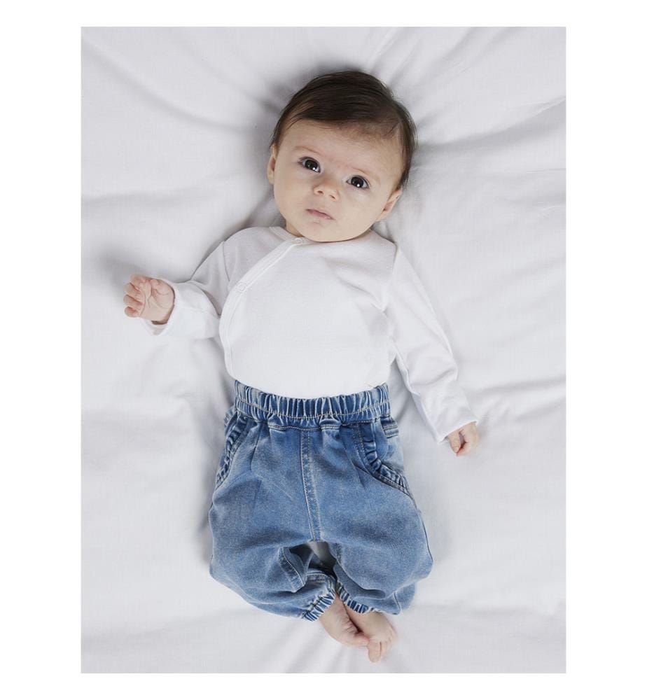 Jeans - Medium Blue Denim