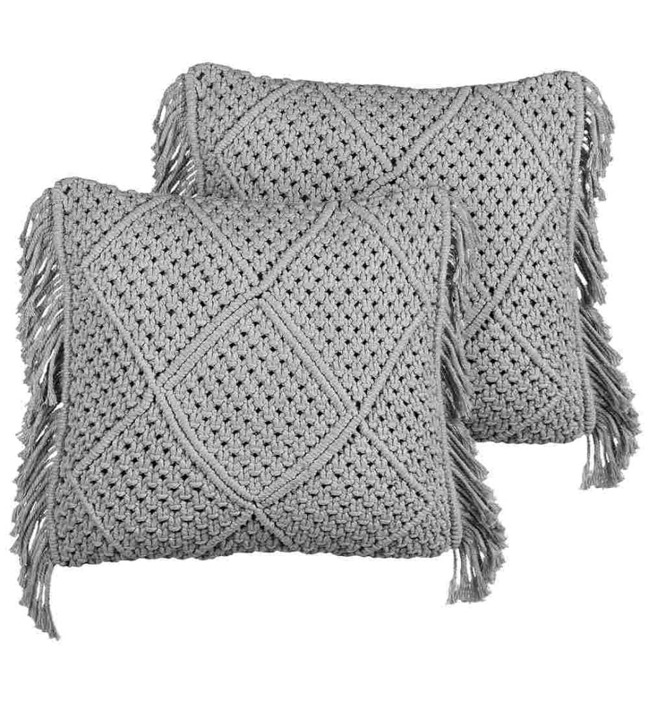 Dekokissen 2er Set Grau aus Baumwolle 45 x 45 cm Makramee Design mit Fransen Boho Stil Modern für Wohnzimmer Schlafzimmer Sofa Sessel Bett