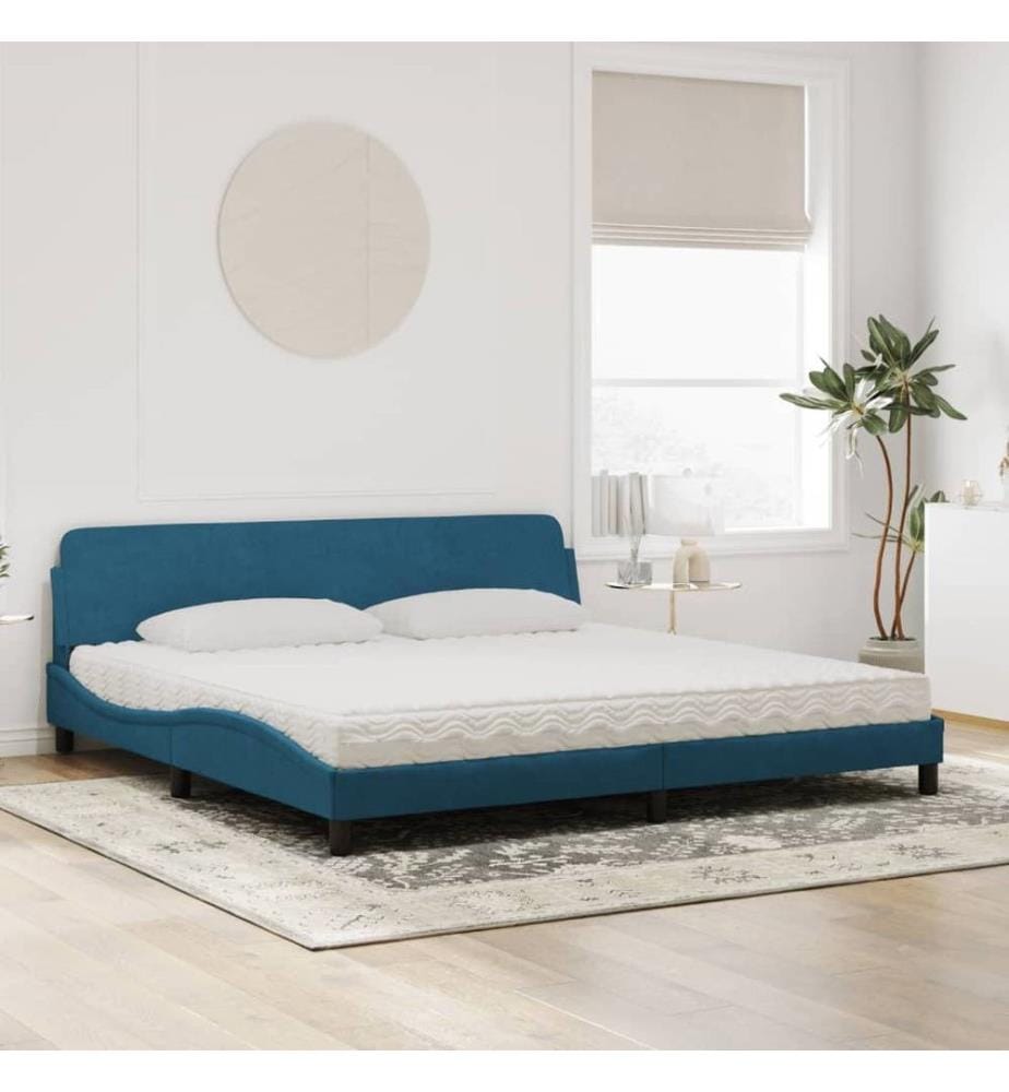 Bett mit Matratze Blau 200x200 cm Samt