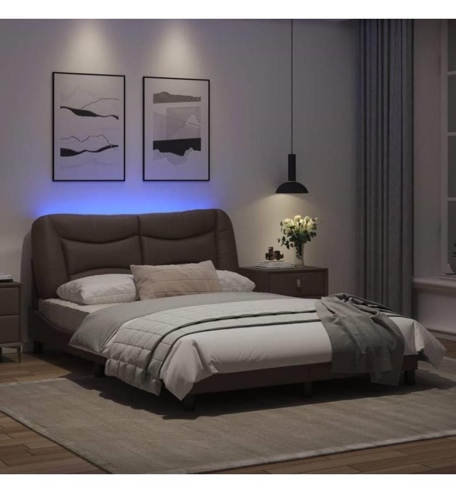 Cadre de lit avec lumières LED marron 140x190 cm similicuir