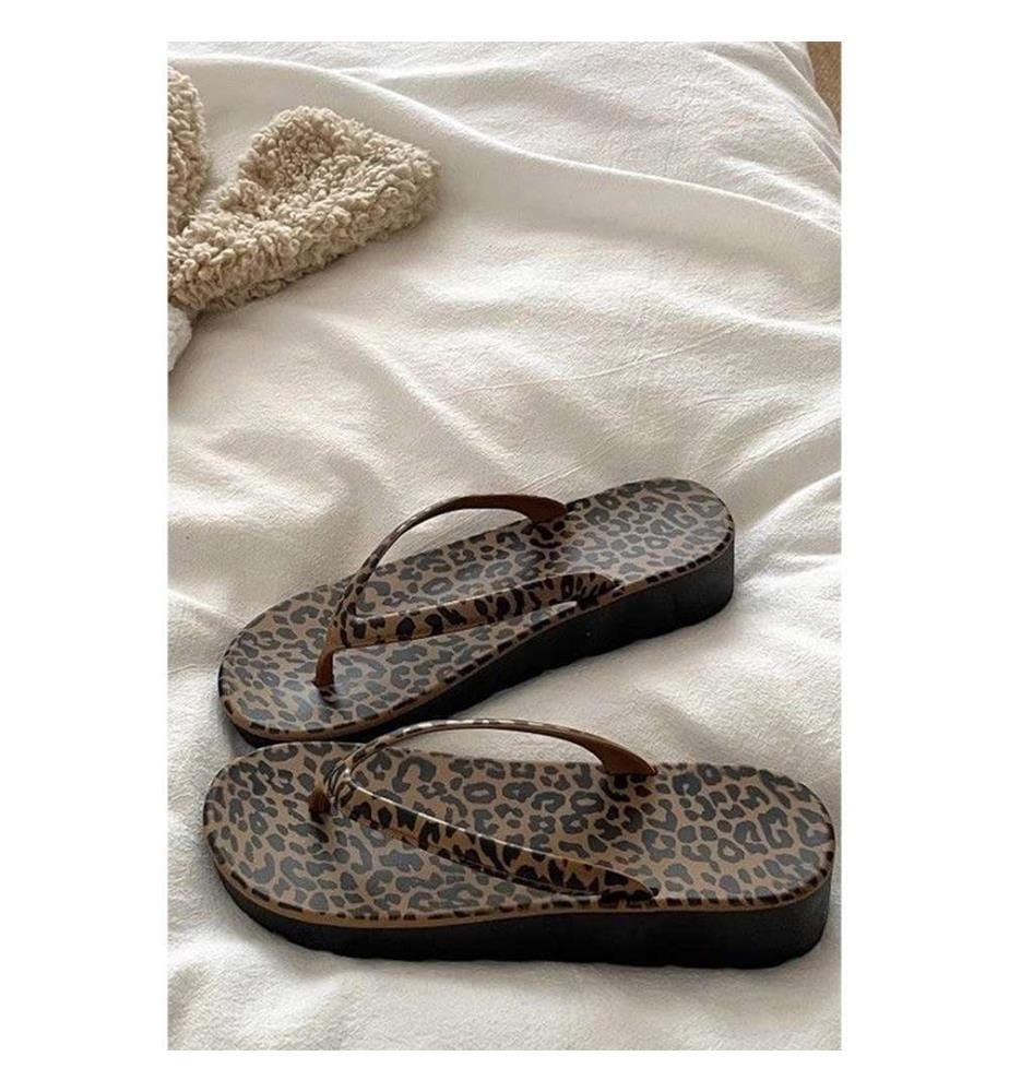 Flip-Flops mit kleinem Absatz im Leopardenmuster – Braun