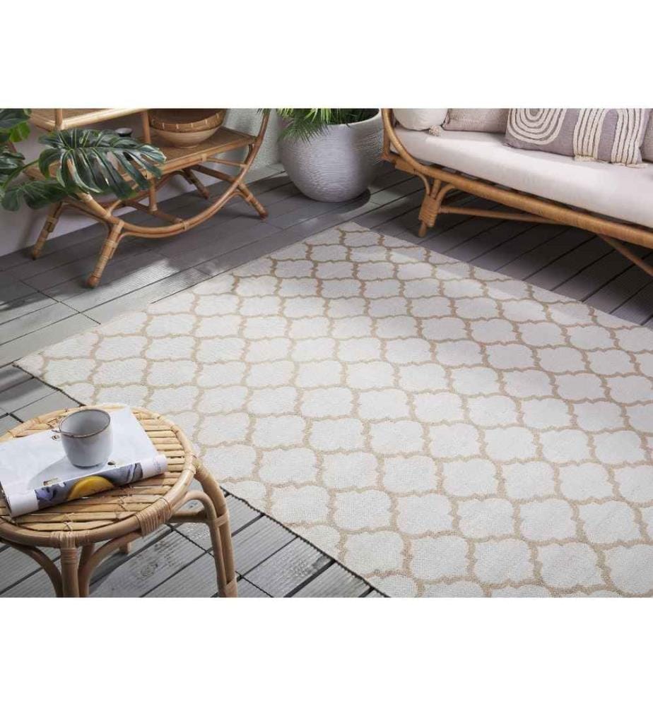 Outdoor Teppich Beige PVC 160 x 230 cm Kurzflor Marokkanisches Muster Handgewebt Rechteckig