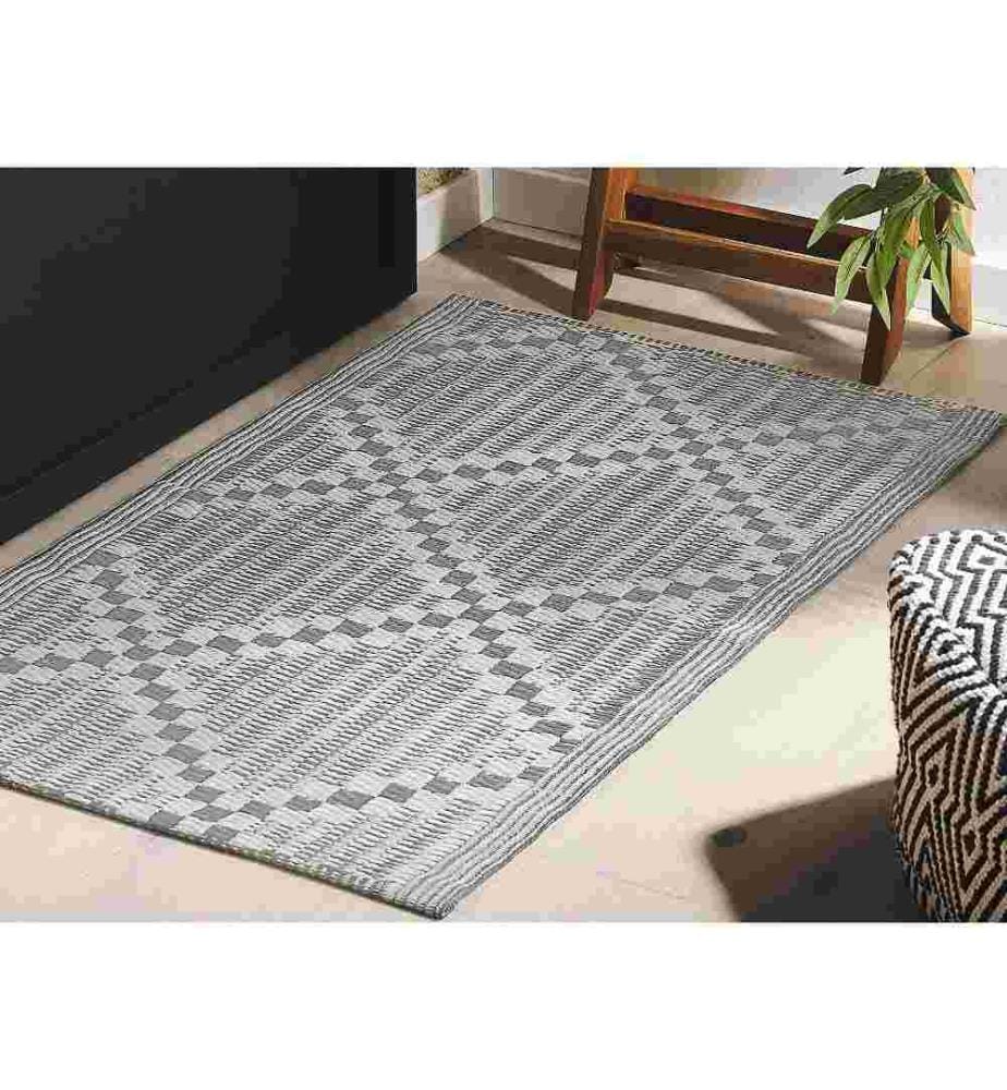 Outdoor Teppich Grau Polypropylene 60x105 cm mit modernem Karo-Muster Rechteckig Kurzflor Gartenaccessoires Terrasse Balkon Wohnzimmer