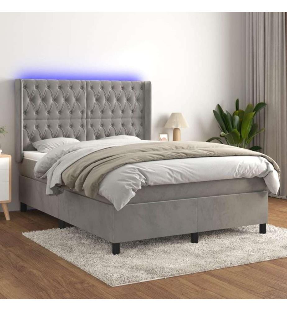 Boxspringbett mit Matratze & LED Hellgrau 140x200 cm Samt