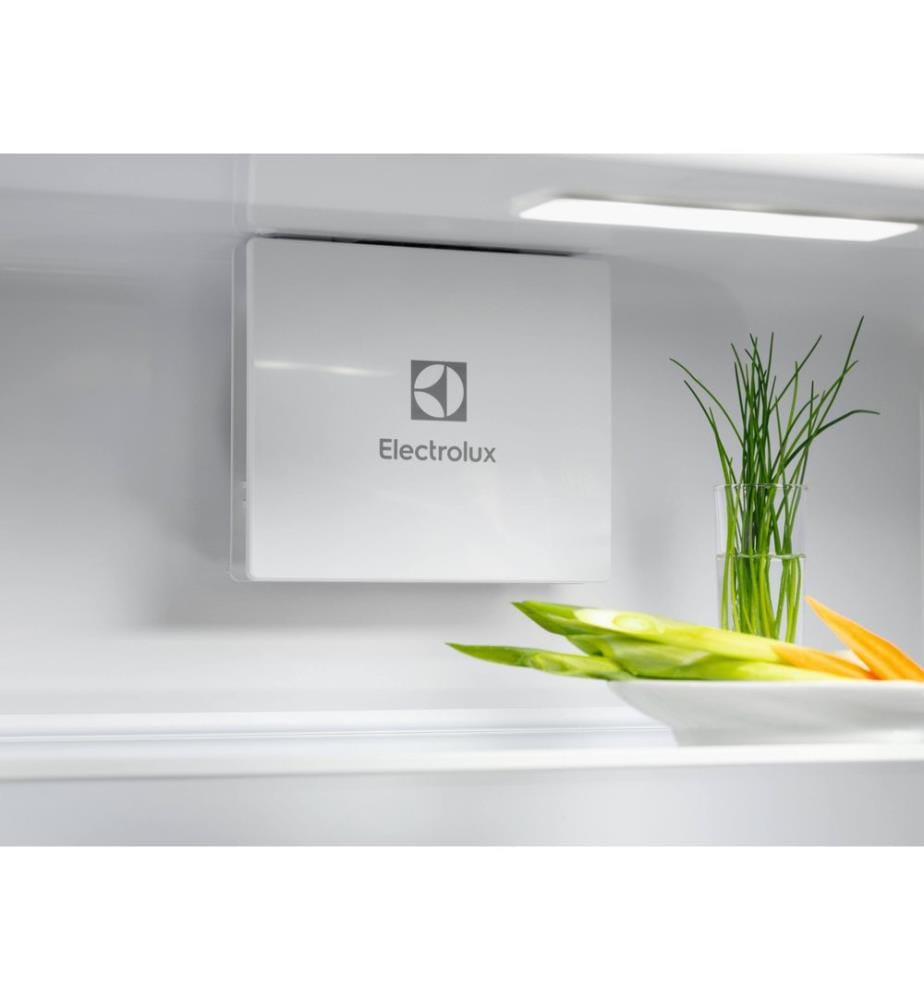 Einbaukühlschrank mit einer Tür EFD6DE18S1