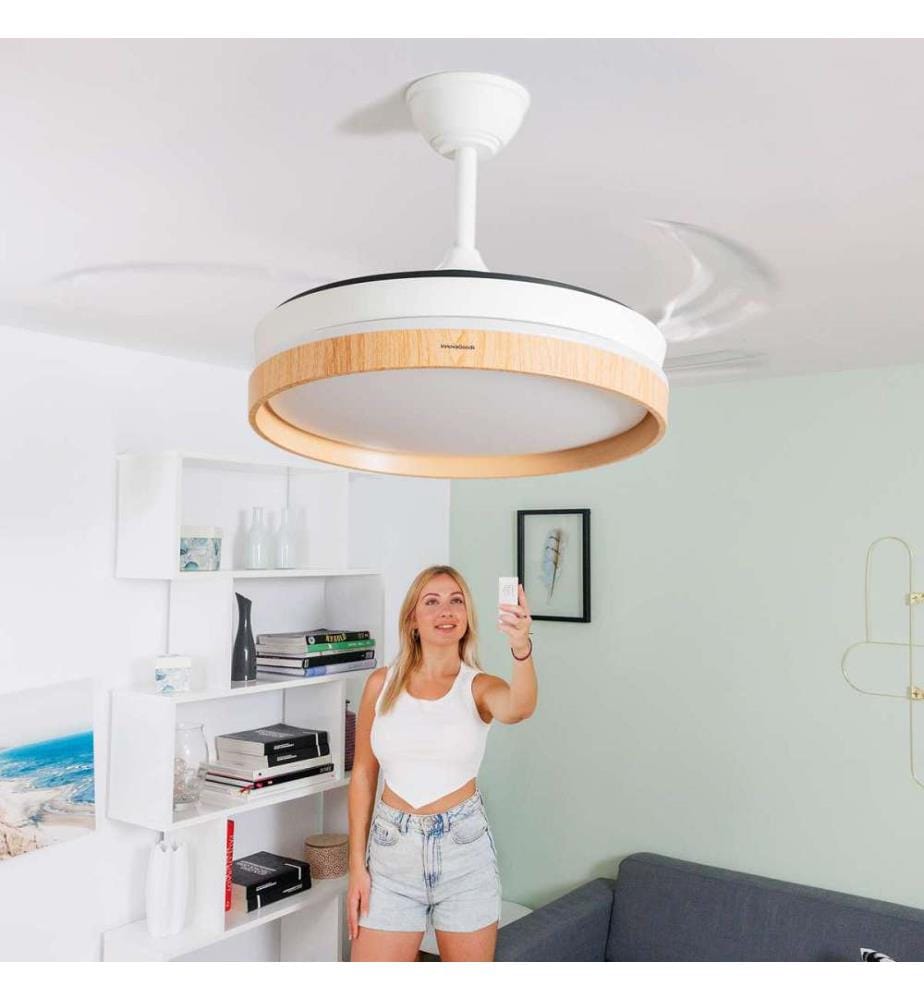 Ventilatore da soffitto a LED con 4 pale - Bianco e legno
