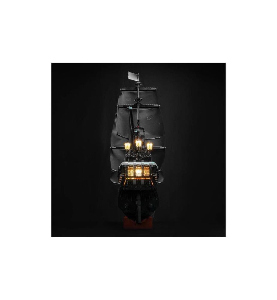 BrickBling Set d'éclairage LED pour le Navire Pirate de Jack Sparrow LEGO® (10365)