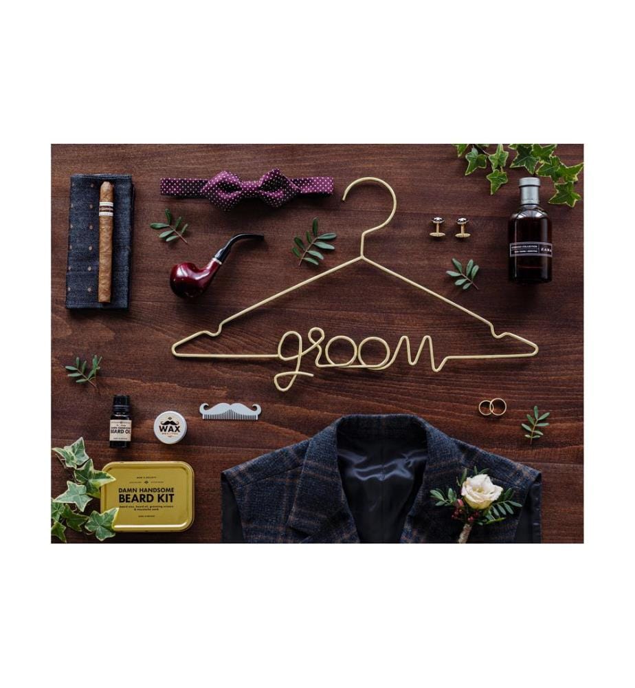 PARTYDECO - Hochzeitsaccessoire Kleiderbügel Groom 45 x 27 cm, Gold