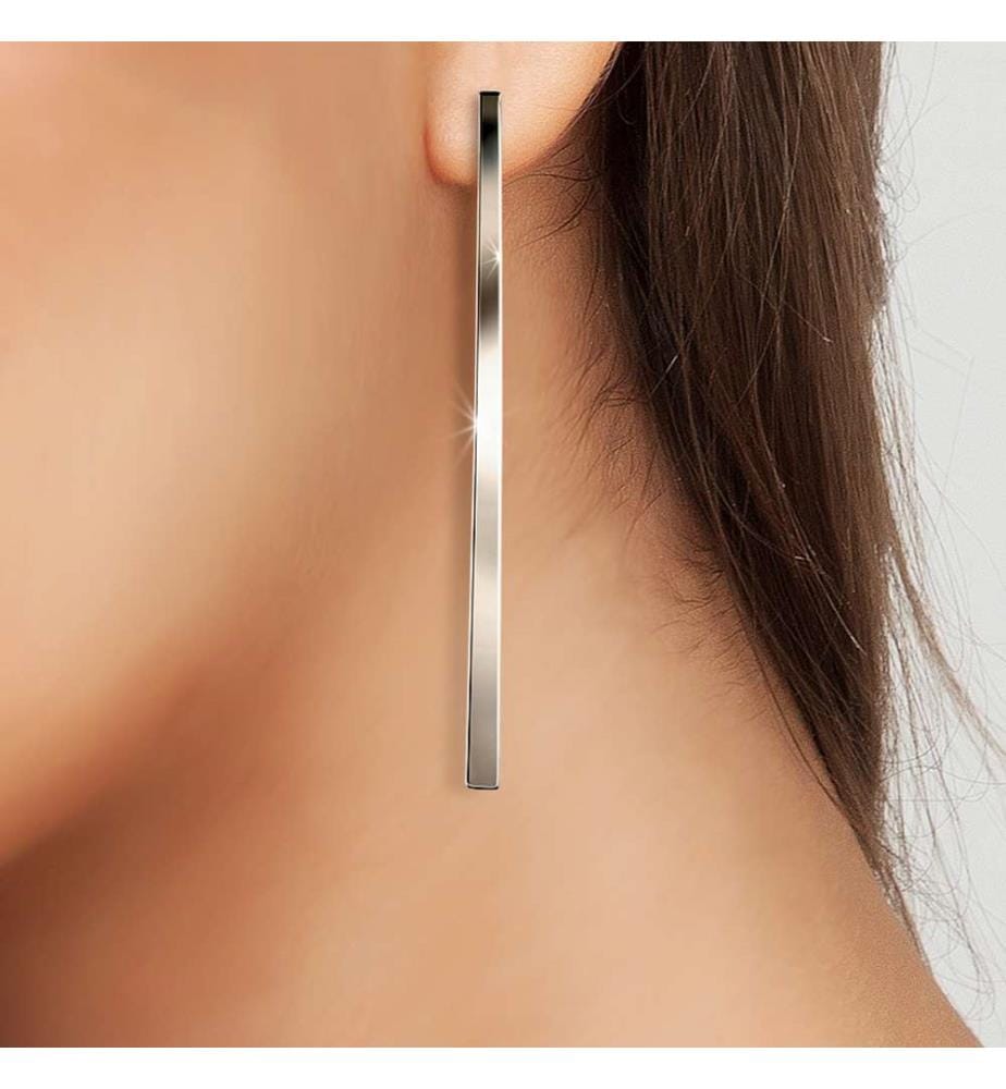 Herzohrringe aus Stahl mit funkelnden Kristallen - Silber