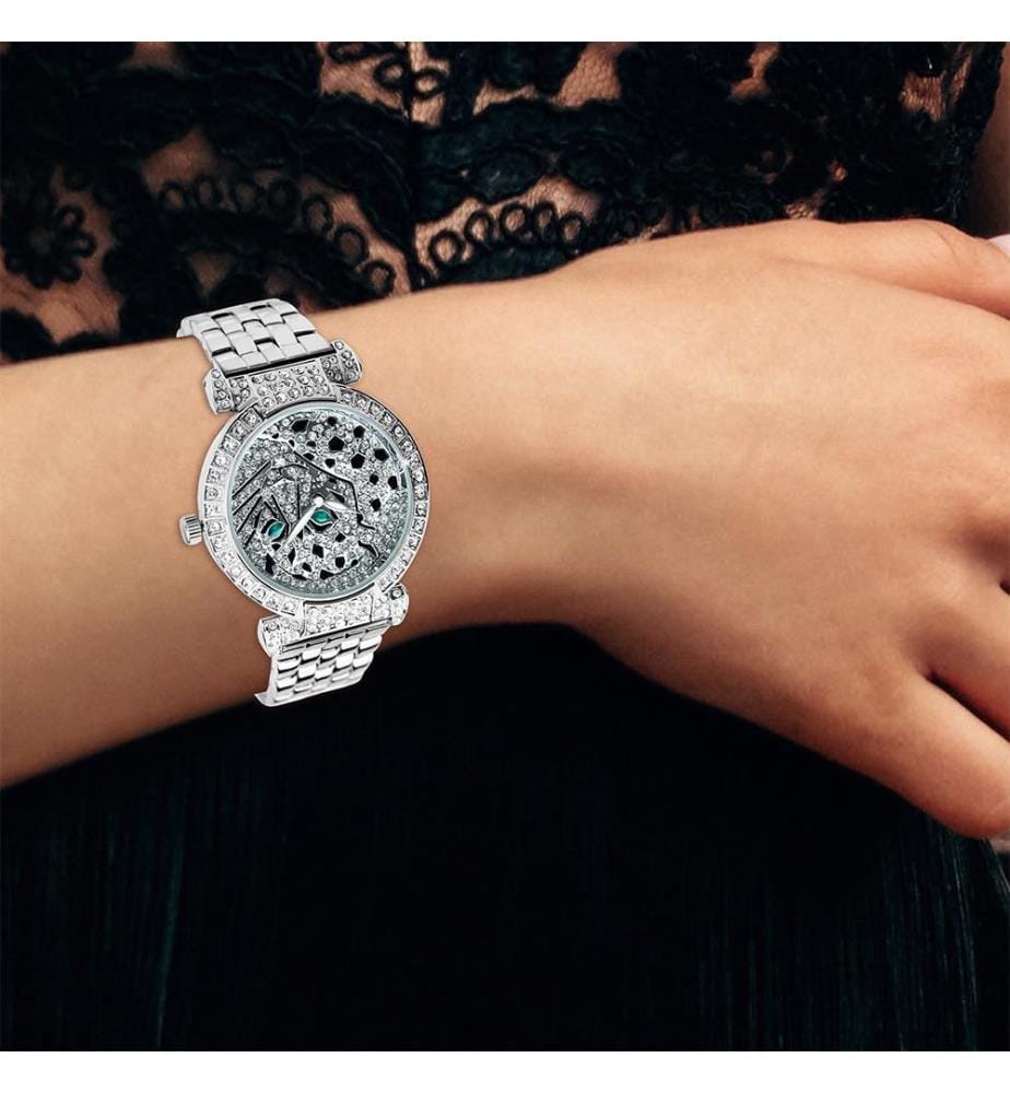 Elegante Uhr mit funkelnden Kristallen - Silber