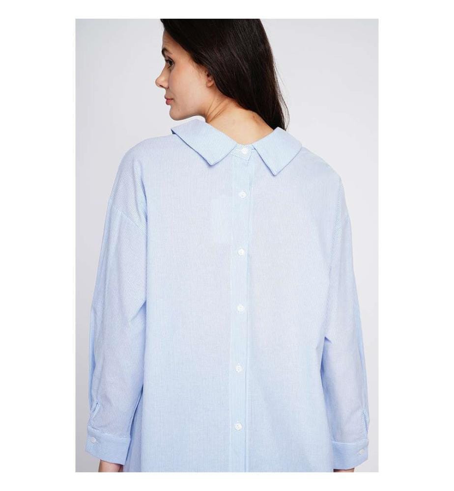 Camicia tunica con colletto e bottoni sul retro e polsini a maniche lunghe - Azzurro