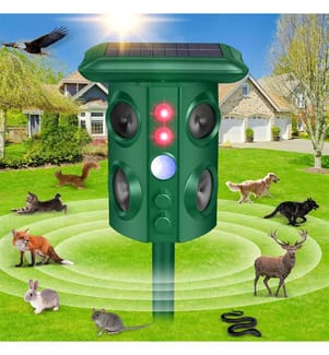 Solar Ultrasonic Repellent with Vibration and Motion Detection - Green