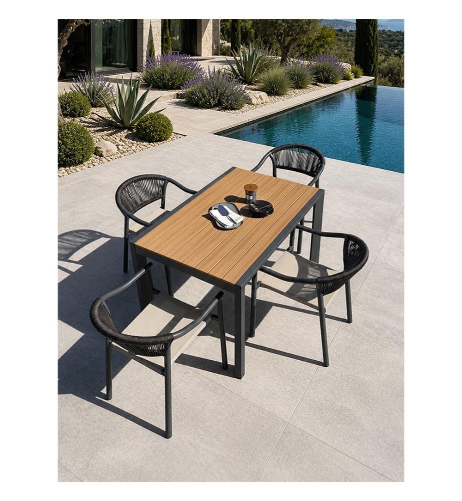 Ensemble repas d'une table de jardin TONGA (120x80 cm) en aluminium et plateau polywood aspect bois et 4 fauteuils SUMBA - GRIS ANTHRACITE
