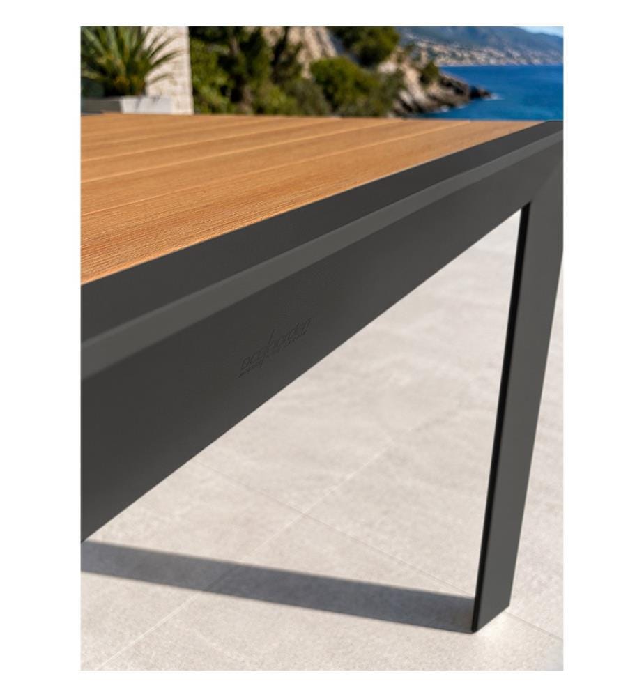 Gartentisch TONGA (120 x 80 cm) aus Aluminium mit Tischplatte aus Polywood in Holzoptik - ANTHRAZITGRAU
