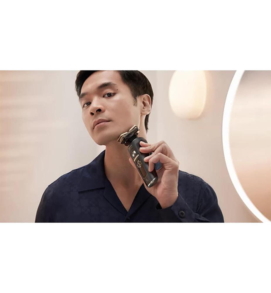 Electric Wet and Dry Shaver with SkinIQ Shaver S9000 Prestige SP9840/32