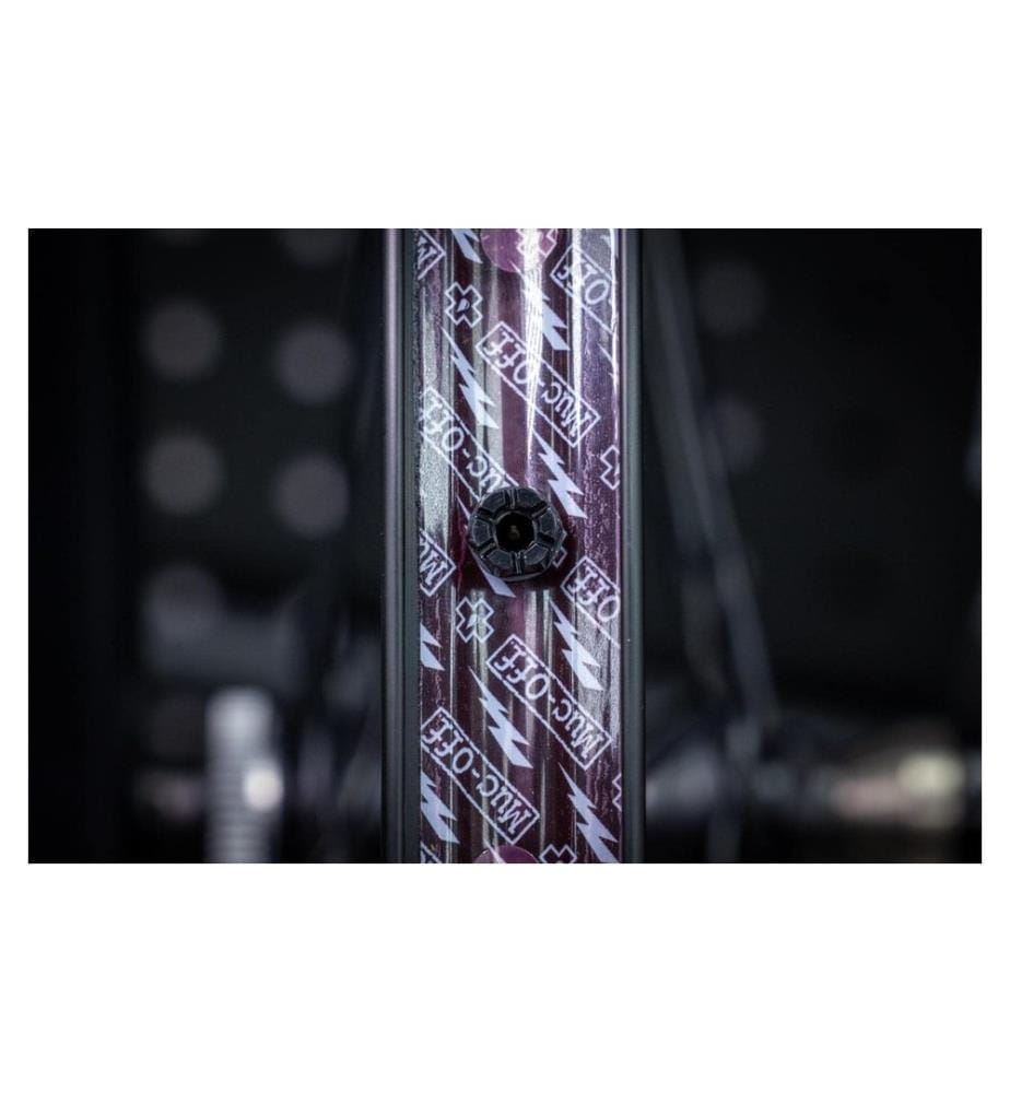 MUC-OFF - V2 Tubeless Valve Kit 80 mm, Schwarz