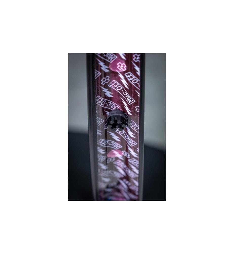 MUC-OFF - V2 Tubeless Valve Kit 80 mm, Schwarz