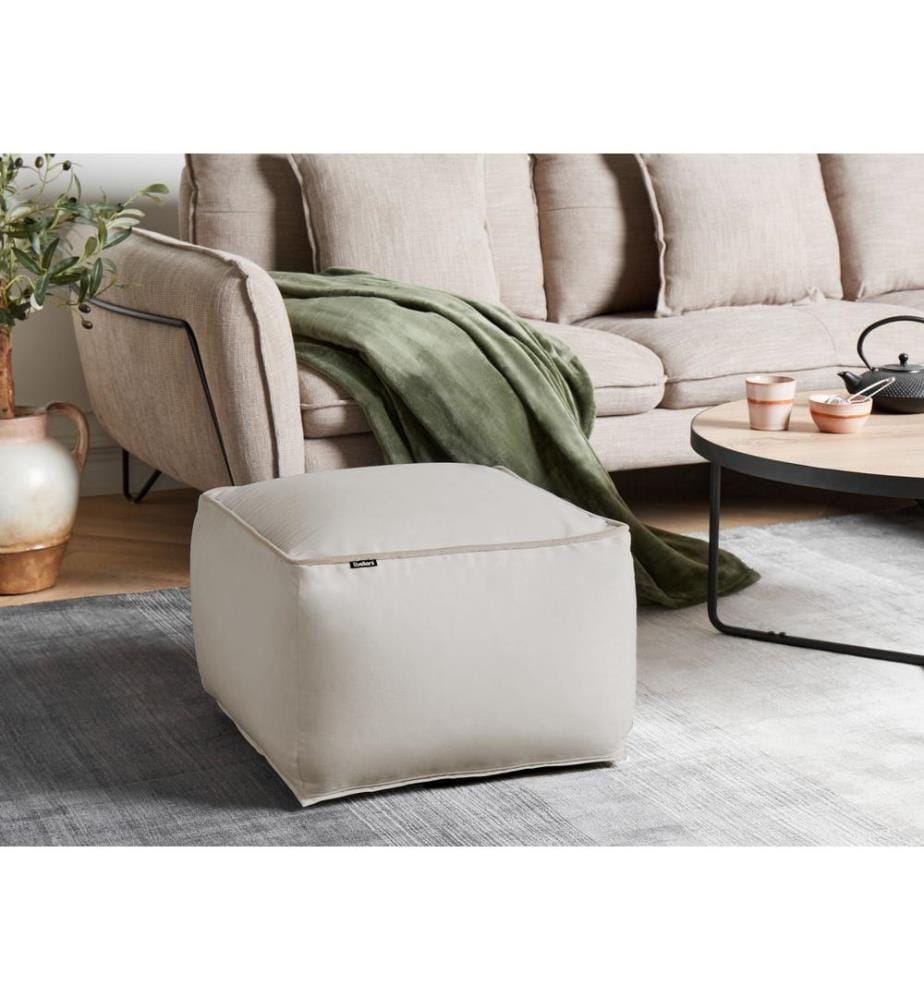 Pouf DAREYN Samtstoff Hellbeige 50 cm 50 cm 30 cm