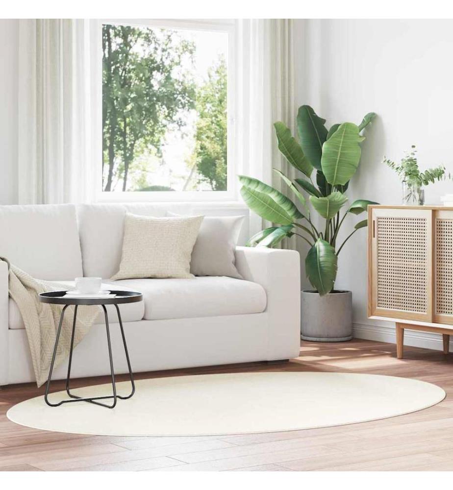 Tapis de surface ovale HUARTE Crème 140 x 200 cm 100% Polyester